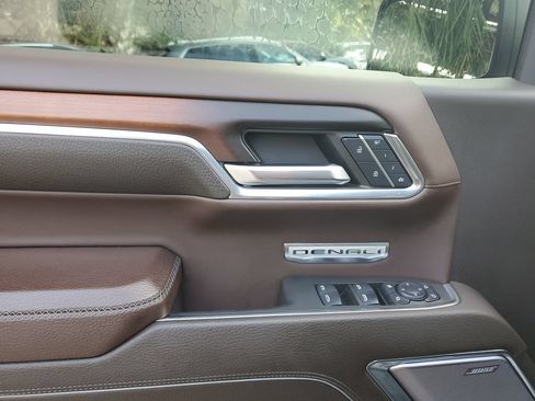 Used 2024 GMC Sierra 1500 Denali w/ Denali Reserve Package AWD/4WD image 24