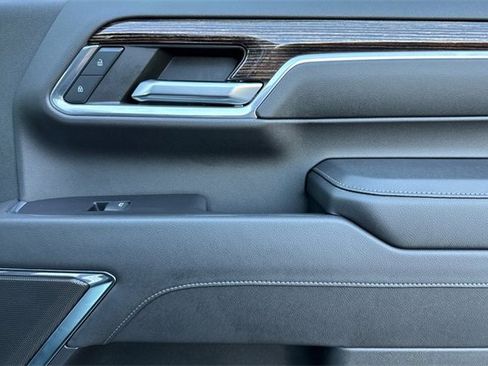 Used 2024 GMC Sierra 2500 SLE w/ Remote Start Package image 21