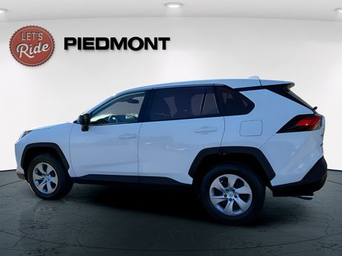 Used 2023 Toyota RAV4 LE image 11