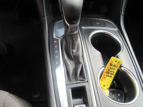 Used 2024 Chevrolet Equinox LT FWD image 22