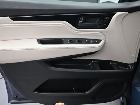 Certified 2025 Honda Odyssey Touring image 20