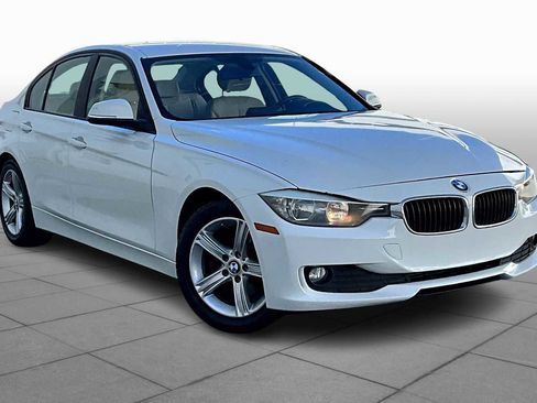 Used 2015 BMW 320i 320i image 2