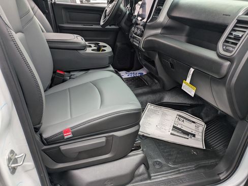 New 2026 RAM 3500 Tradesman AWD/4WD image 30