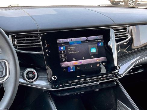 Used 2022 Jeep Wagoneer Series II image 9