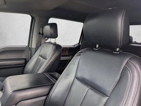 Used 2019 Ford F150 Lariat image 15