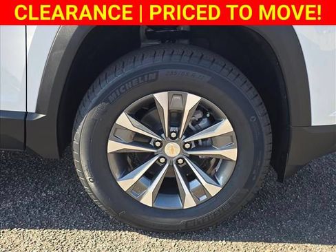 New 2026 Chevrolet Equinox LT AWD/4WD image 29