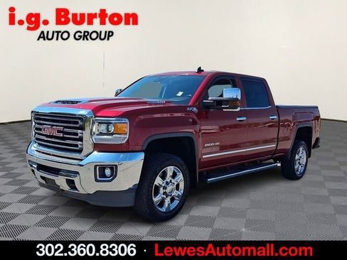 Used 2018 GMC Sierra 2500 SLT w/ Duramax Plus Package AWD/4WD image 3