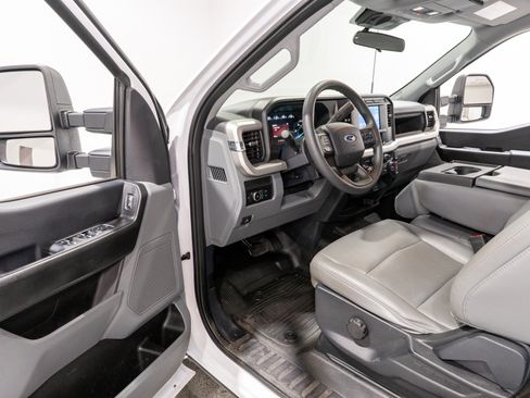 Used 2023 Ford F250 XL w/ XL Chrome Package RWD image 15