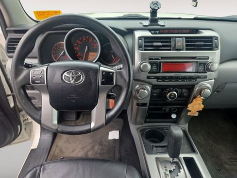 Used 2012 Toyota 4Runner SR5 w/ Convenience Pkg RWD image 10