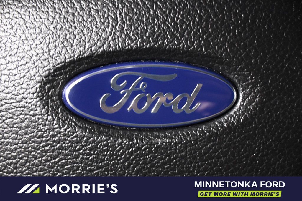 Used 2015 Ford F150 Platinum w/ Equipment Group 701A Luxury AWD/4WD image 36
