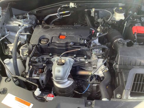 Certified 2023 Honda HR-V LX image 9