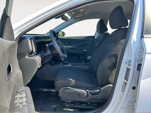 Used 2025 Hyundai Kona SE AWD/4WD image 6