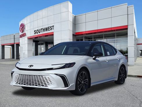 New 2026 Toyota Camry XSE w/ Premium Plus Package FWD image 2