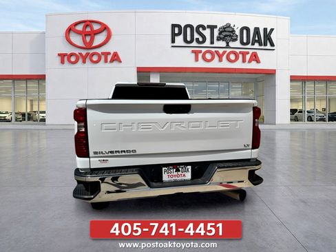 Used 2025 Chevrolet Silverado 2500 LT w/ Convenience Package AWD/4WD image 8