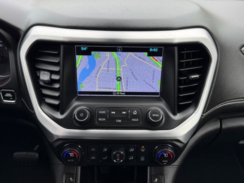 Used 2019 GMC Acadia SLT image 28