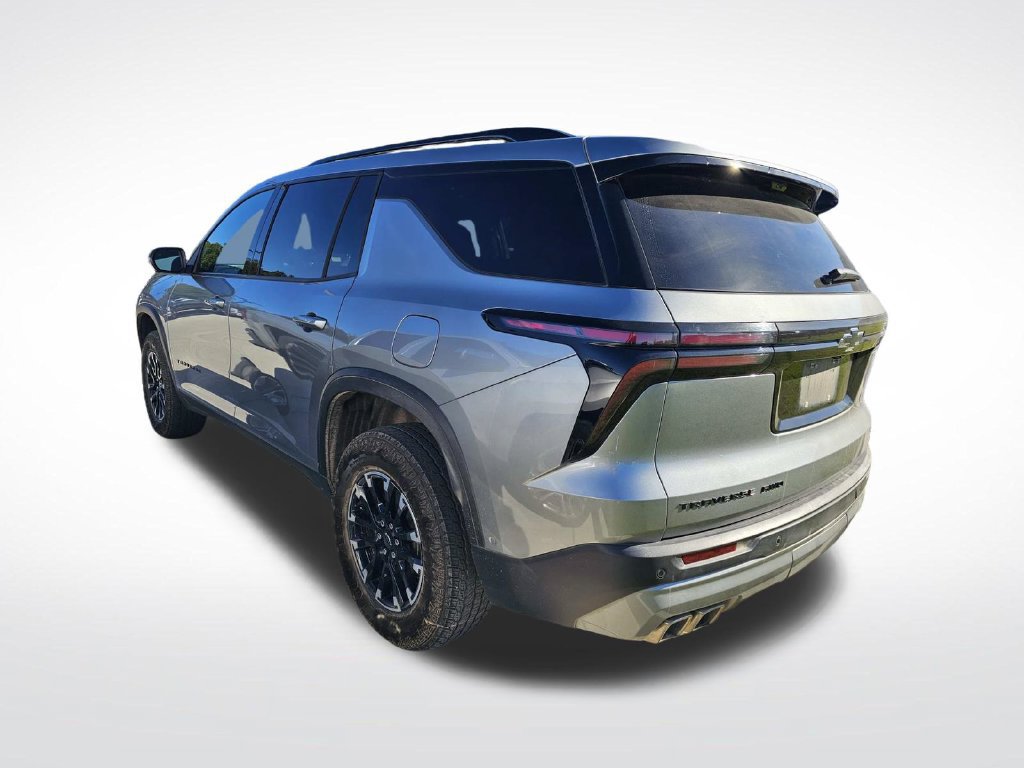 Used 2025 Chevrolet Traverse Z71 w/ Enhanced Driving Package AWD/4WD image 13