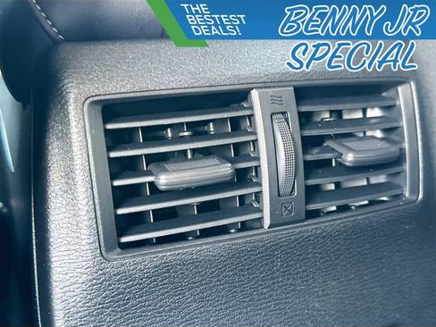 Used 2024 Mitsubishi Outlander ES image 23