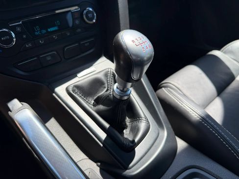 Used 2013 Ford Focus ST FWD image 22