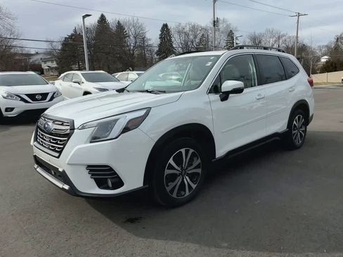 Certified 2023 Subaru Forester Limited image 4