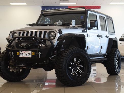 Used 2018 Jeep Wrangler Unlimited Sport S AWD/4WD image 17