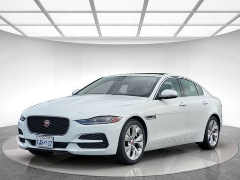 Used 2020 Jaguar XE S image 8