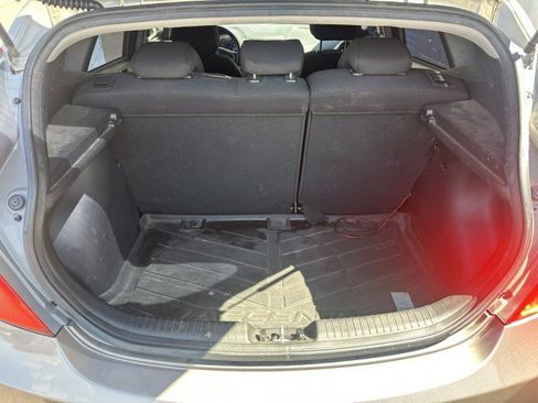 Used 2014 Hyundai Accent GS FWD image 8