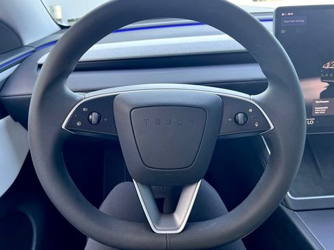 Used 2026 Tesla Model Y 2WD image 20
