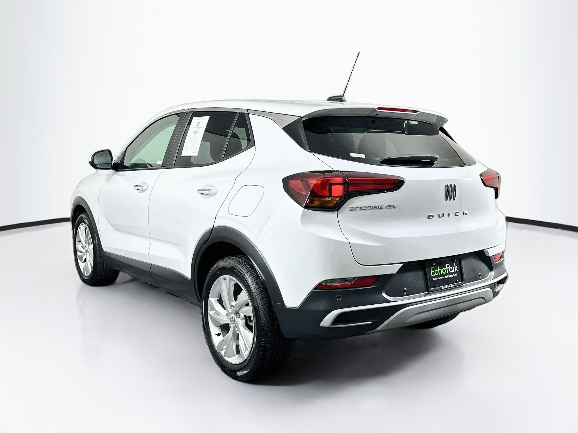 Used 2025 Buick Encore GX Preferred w/ Advanced Technology Package FWD image 5
