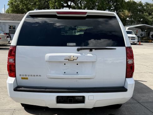 Used 2009 Chevrolet Suburban LS RWD image 7