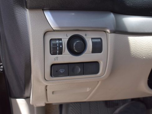 Used 2008 Subaru Outback 2.5i L.L. Bean AWD/4WD image 47