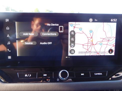 New 2025 Mitsubishi Outlander SE image 25