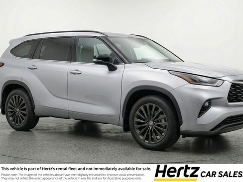 Used 2025 Toyota Highlander XSE AWD/4WD image 1