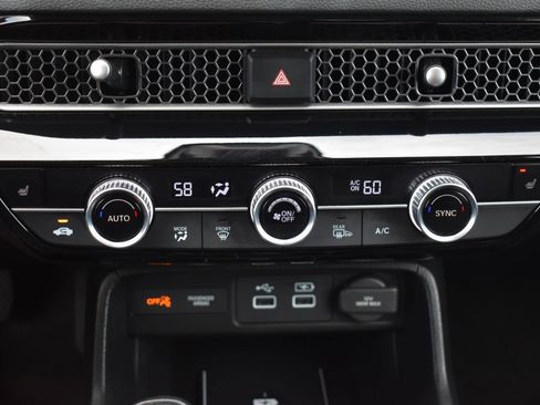 Used 2024 Honda Civic Touring image 9