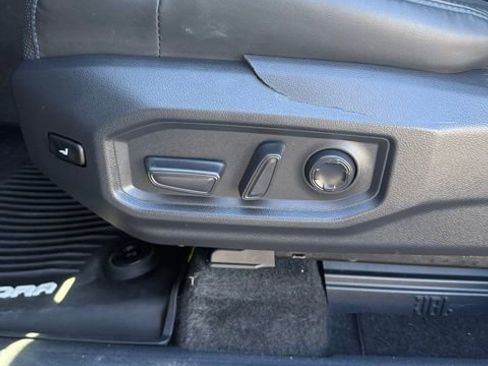 Used 2023 Toyota Tundra Platinum image 17