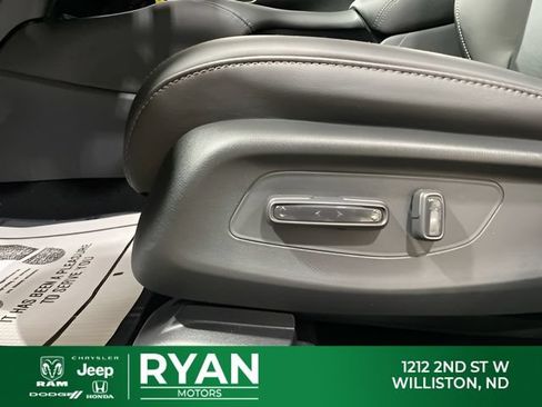 New 2027 Honda HR-V EX-L image 29