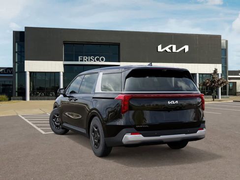 New 2026 Kia Carnival LXS image 4