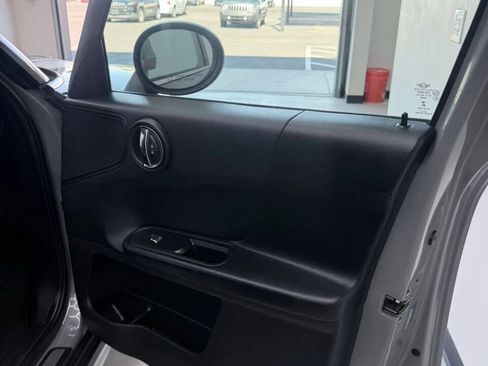 Used 2018 MINI Cooper Countryman FWD image 11