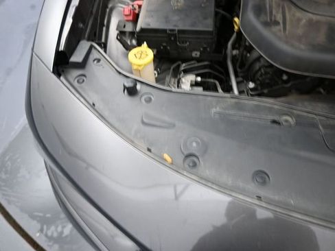 Used 2019 Dodge Charger SXT image 32