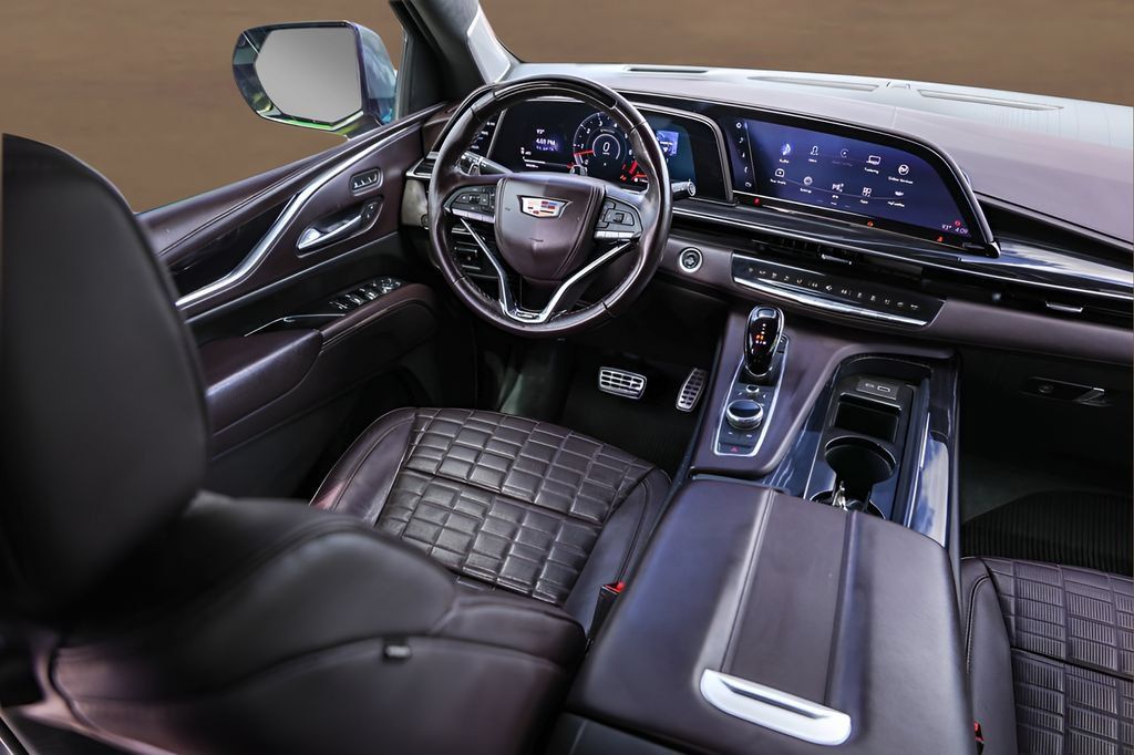 Used 2023 Cadillac Escalade V w/ LPO, ONYX Package AWD/4WD image 25