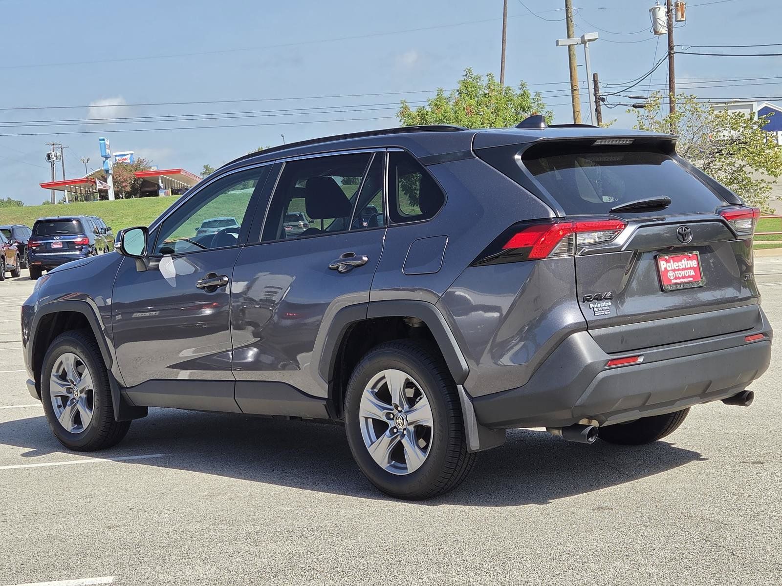 Used 2024 Toyota RAV4 XLE FWD image 6