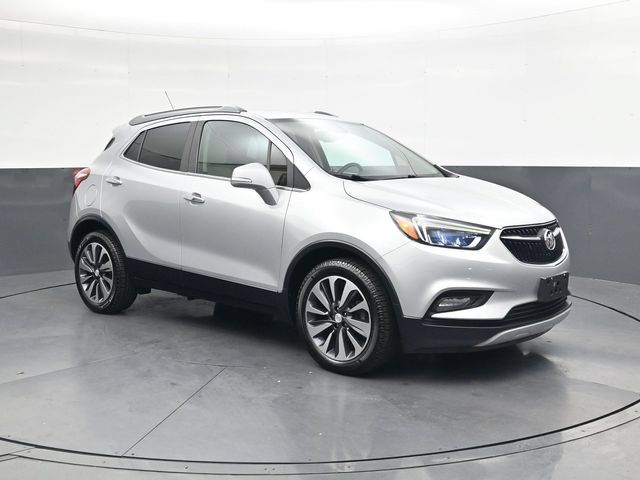 Used 2019 Buick Encore Essence FWD image 2