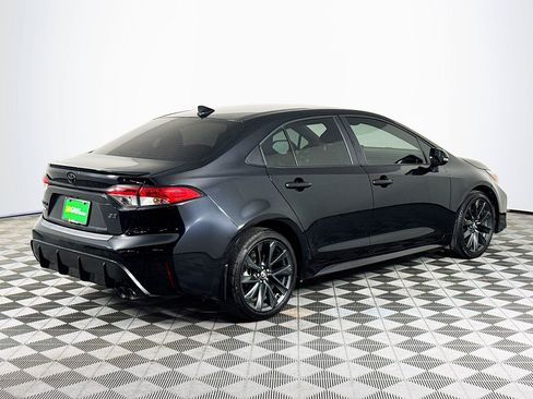 Used 2025 Toyota Corolla SE FWD image 8