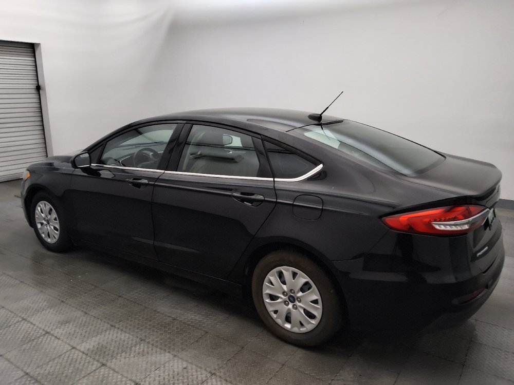 Used 2019 Ford Fusion S FWD image 3