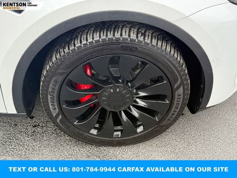 Used 2022 Tesla Model Y Performance image 16
