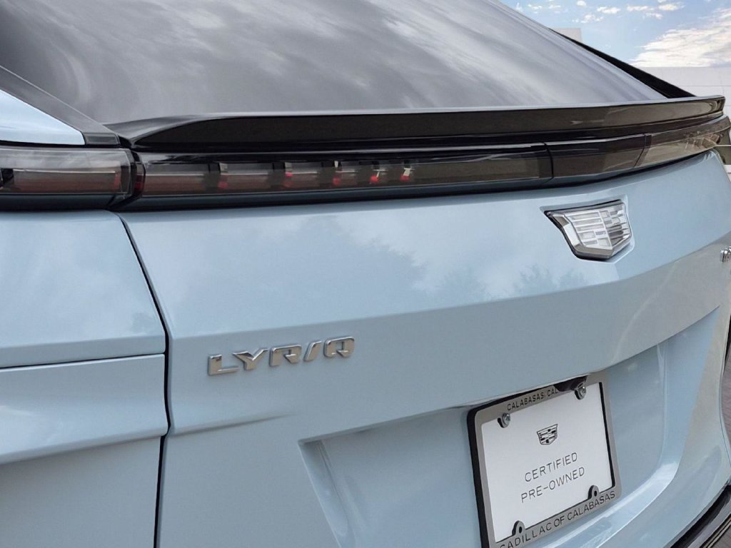 Certified 2024 Cadillac Lyriq Sport AWD/4WD image 24