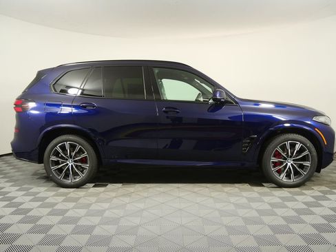 Used 2026 BMW X5 xDrive40i w/ M Sport Package AWD/4WD image 2