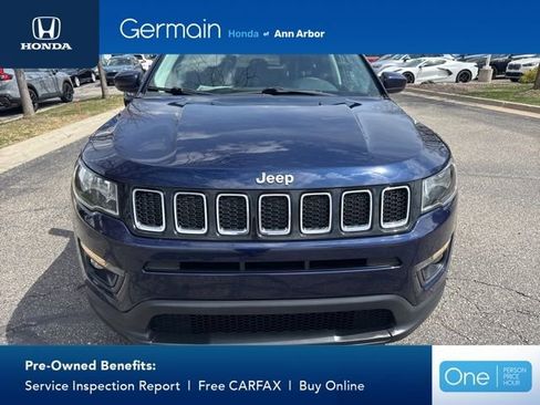 Used 2018 Jeep Compass Latitude w/ Cold Weather Group image 2