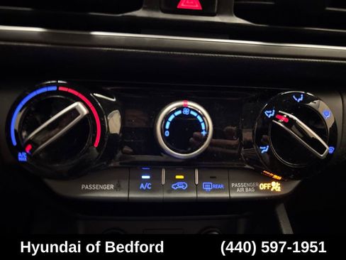 Used 2023 Hyundai Kona SEL FWD image 19