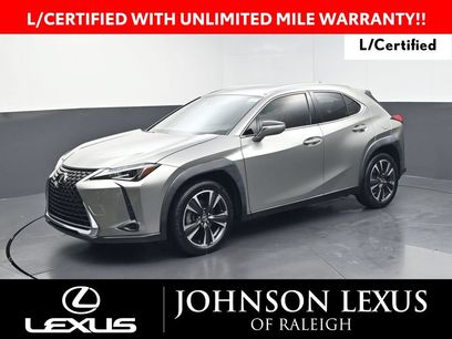 Certified 2021 Lexus UX 200 w/ Accessory Package (Z2)