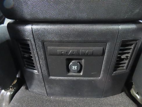Used 2018 RAM 1500 Sport AWD/4WD image 28